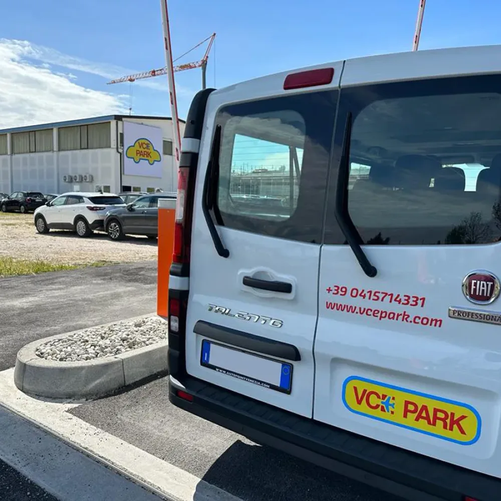 parcheggio vicino all'aeroporto di venezia Marco Polo